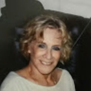 Meet your Posher, Elisa